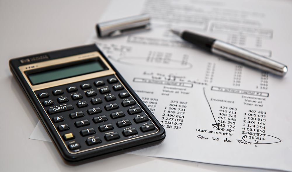 Calculadora sobre documentos financieros
